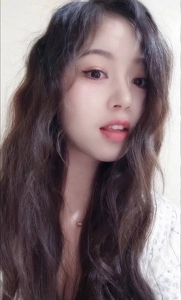 靖江芭提雅二楼，进去直接说朋友